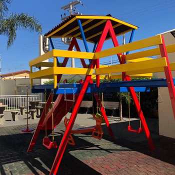 Apartamento em Pirassununga, bairro Condomínio Residencial Canto dos Pássaros