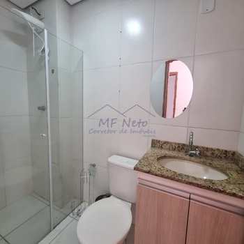 Apartamento em Pirassununga, bairro Jardim Europa