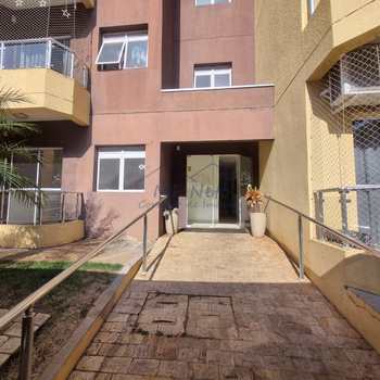 Apartamento em Pirassununga, bairro Jardim Europa