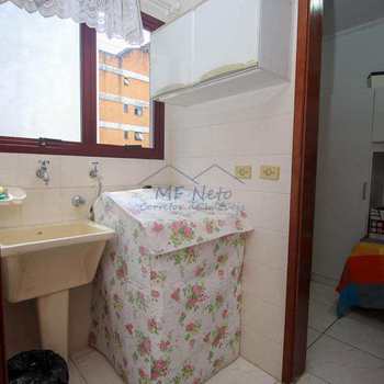 Apartamento em Guarujá, bairro Parque Enseada