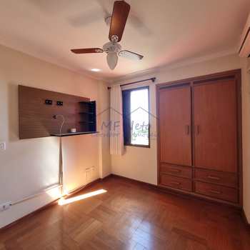 Apartamento em Pirassununga, bairro Edificio Vitoria Regia