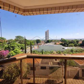 Apartamento em Pirassununga, bairro Edificio Vitoria Regia