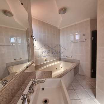 Apartamento em Pirassununga, bairro Edificio Vitoria Regia