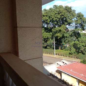 Apartamento em Pirassununga, bairro Residencial das Flores