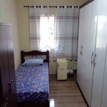 Apartamento em Pirassununga, bairro Residencial das Flores