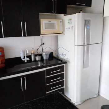 Apartamento em Pirassununga, bairro Residencial das Flores