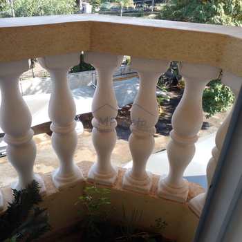 Apartamento em Pirassununga, bairro Residencial das Flores