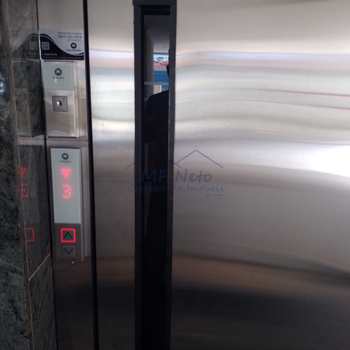 Apartamento em Pirassununga, bairro Edifício Residencial Park - Centro