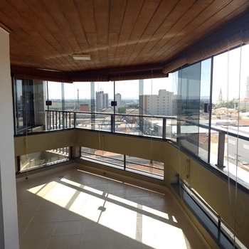 Apartamento em Pirassununga, bairro Edifício Residencial Park - Centro