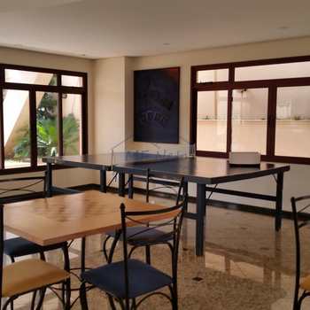 Apartamento em Pirassununga, bairro Residencial Planalto