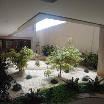 Apartamento em Pirassununga, bairro Residencial Planalto