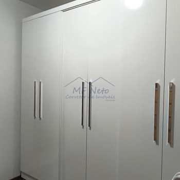 Apartamento em Pirassununga, bairro Residencial Planalto