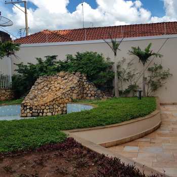 Apartamento em Pirassununga, bairro Residencial Planalto