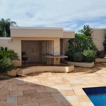 Apartamento em Pirassununga, bairro Residencial Planalto