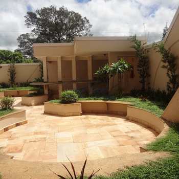 Apartamento em Pirassununga, bairro Residencial Planalto