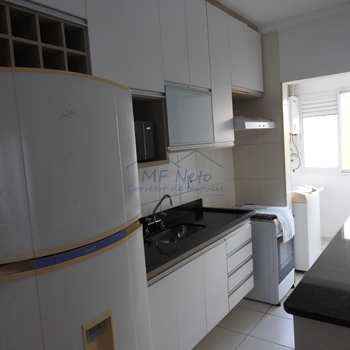 Apartamento em Pirassununga, bairro Centro