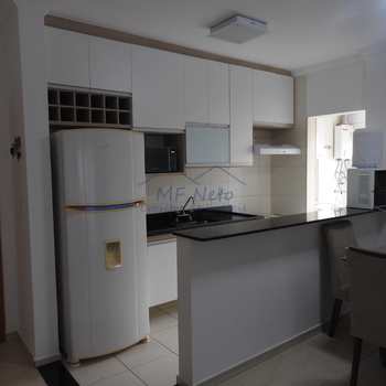 Apartamento em Pirassununga, bairro Centro