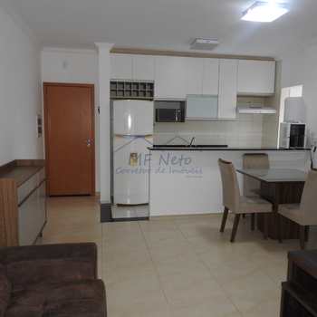 Apartamento em Pirassununga, bairro Centro
