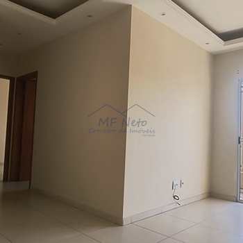 Apartamento em Pirassununga, bairro Jardim Europa