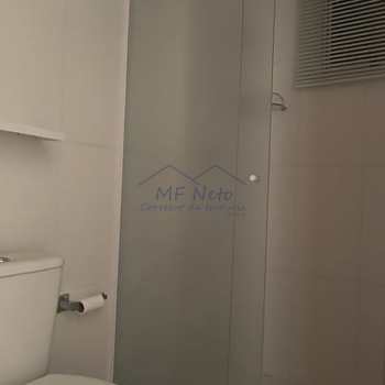 Apartamento em Pirassununga, bairro Jardim Europa