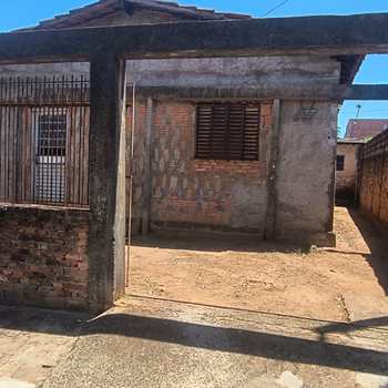 Terreno em Pirassununga, bairro Vila Industrial