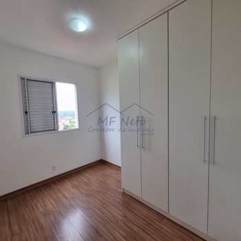 Apartamento em Pirassununga, bairro Vila Santa Terezinha