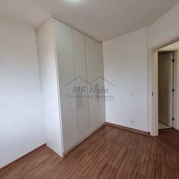 Apartamento em Pirassununga, bairro Vila Santa Terezinha