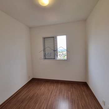 Apartamento em Pirassununga, bairro Vila Santa Terezinha