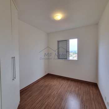 Apartamento em Pirassununga, bairro Vila Santa Terezinha