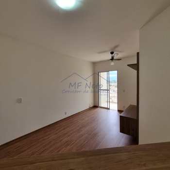 Apartamento em Pirassununga, bairro Vila Santa Terezinha