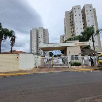 Apartamento em Pirassununga, bairro Vila Santa Terezinha