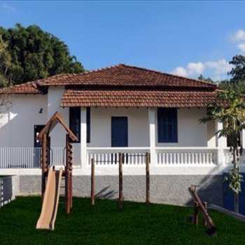 Apartamento em Cotia, bairro Granja Viana