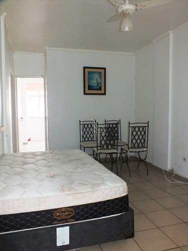 Apartamento, código 879 em Santos, bairro Ponta da Praia