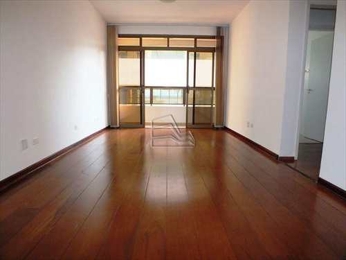 Apartamento, código 621 em Santos, bairro Embaré