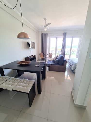 Apartamento, código 965 em Santos, bairro Ponta da Praia