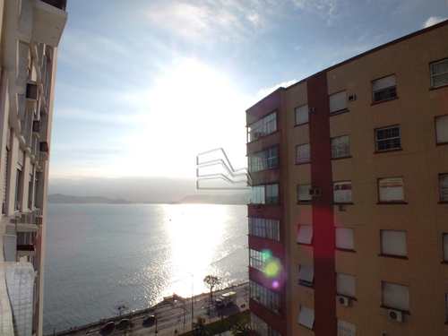 Apartamento, código 1027 em Santos, bairro Ponta da Praia