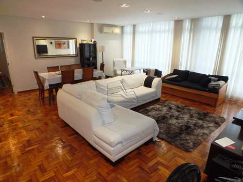 Apartamento, código 1037 em Santos, bairro Gonzaga
