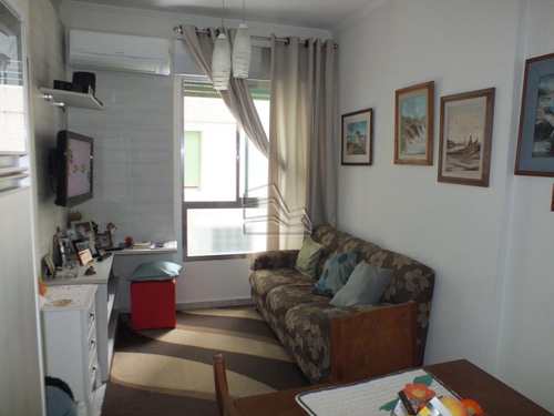 Apartamento, código 1090 em Santos, bairro Aparecida