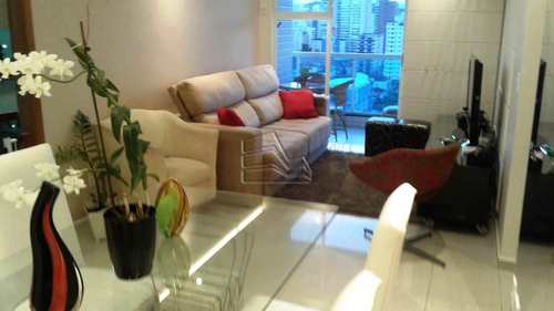 Apartamento, código 1249 em Santos, bairro Embaré