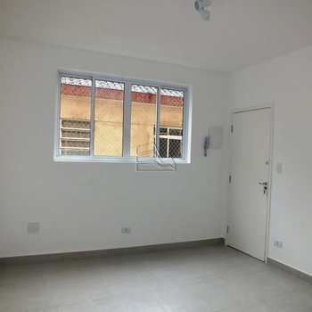 Apartamento em Santos, bairro Aparecida