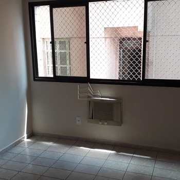 Apartamento em Santos, bairro José Menino