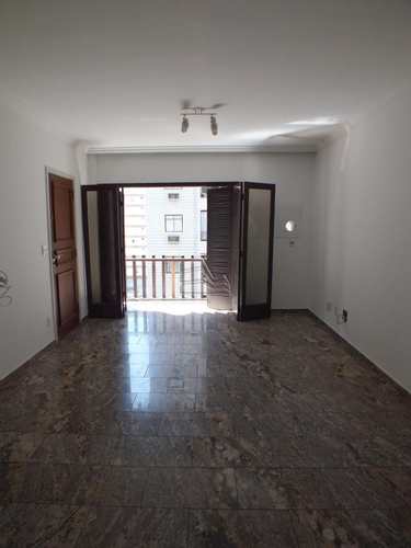 Apartamento, código 1352 em Santos, bairro Pompéia