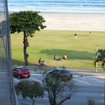 Kitnet em São Vicente, bairro Itararé