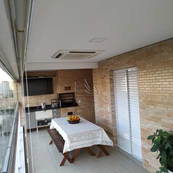 Apartamento em Santos, bairro Gonzaga