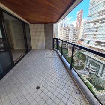 Apartamento em Santos, bairro Gonzaga