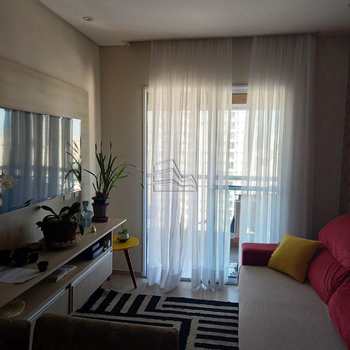 Apartamento em Santos, bairro Estuário