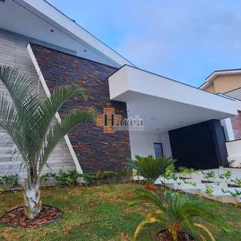 Casa de Condomínio em Votorantim, bairro Parque Esplanada