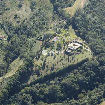 Fazenda em São Bento do Sapucaí, bairro Zona Rural