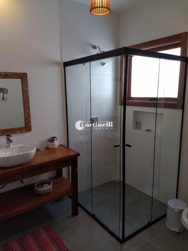 Casa de Condomínio em Santo Antônio do Pinhal, no bairro 6 Km