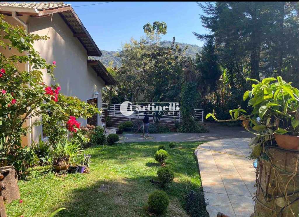 Casa de Condomínio em Santo Antônio do Pinhal, no bairro Centro